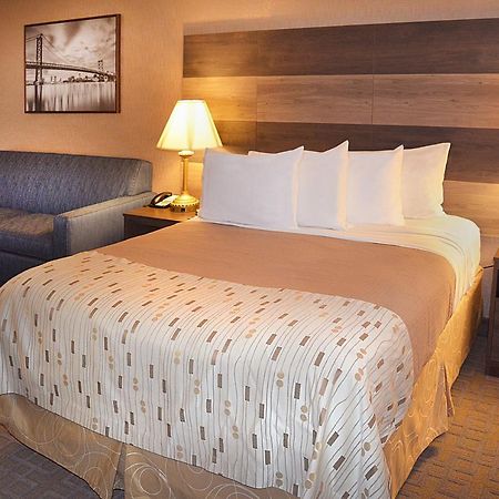 Clarion Hotel Philadelphia International Airport Ессінгтон Екстер'єр фото